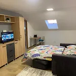 Netflix Cloud 3
